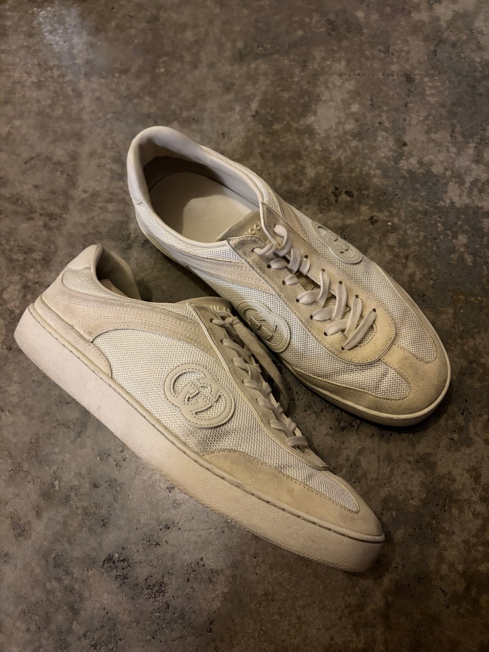 Gucci Men’s Off-White/Taupe Low-Top Leather & Mesh Sneakers